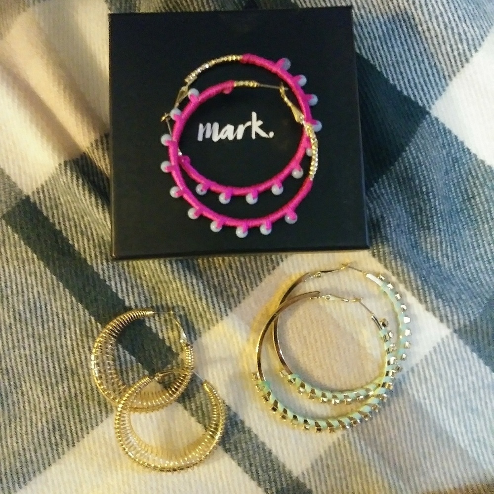 Set of 3 Pairs of Gold Hoop Earrings - NEW